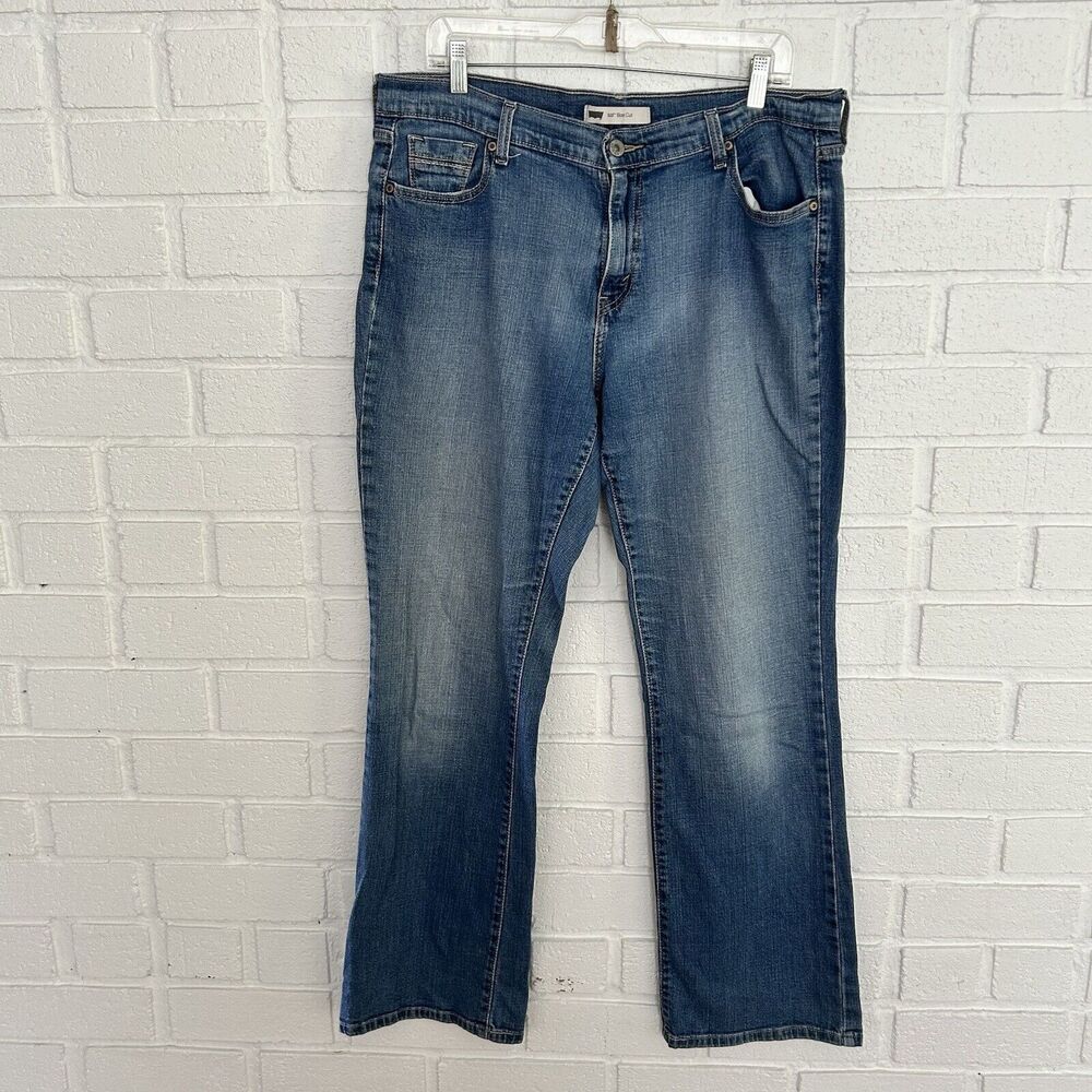 Levis 515 Boot Cut Jeans Womens 16M 5 Pocket Stitch Detail On Pockets